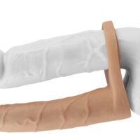 Ce gode vibrant est conçu pour simuler une double pénétration. Il se place sur le pénis et vient diffuser les vibrations