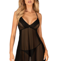 Jetez un coup d’œil à cette nuisette sensuelle et voyez par vous-même! Son tissu d’une délicatesse exquise