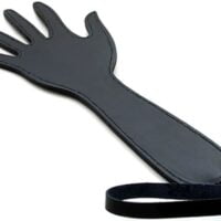 Cet accessoire est un paddle en forme de main idéal pour des jeux Sm excitants