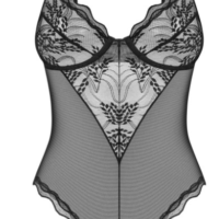 combinaison de maille transparente avec la dentelle la plus exquise. Désir indompté prêt à éclater