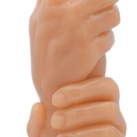 Le gode Fisted Grip de la marque Massive est un sextoy volumineux avec une forme originale