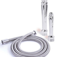 Kit comprenant un tuyau flexible pour le lavement anal avec un embout en métal percé de 3 trous de chaque coté